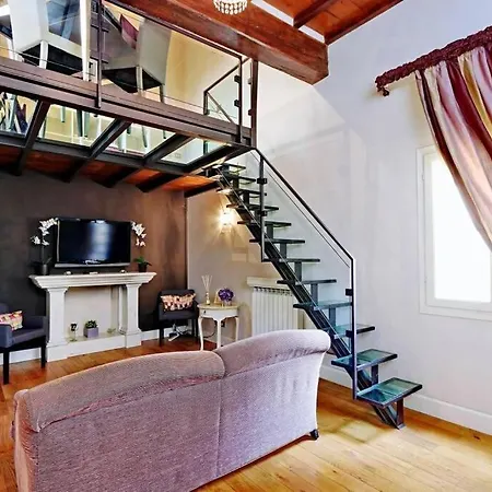 Guelfo Luxury Loft *